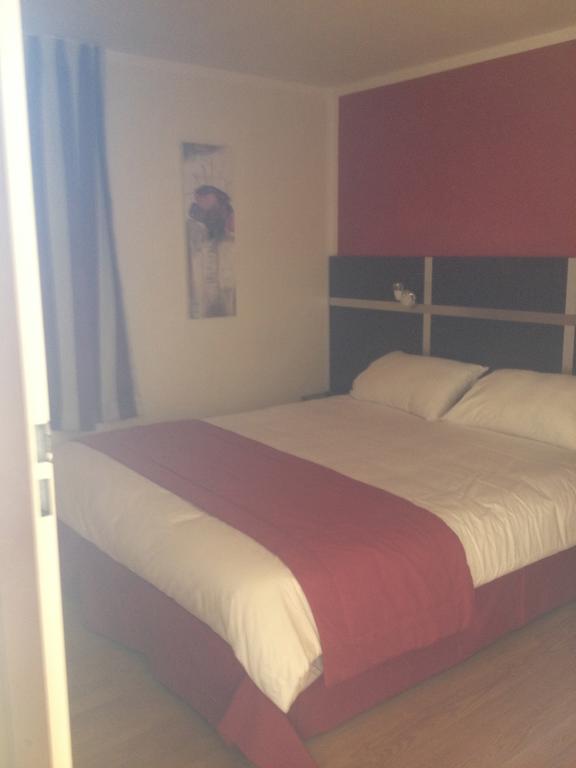Saubens Fasthotel Muret מראה חיצוני תמונה